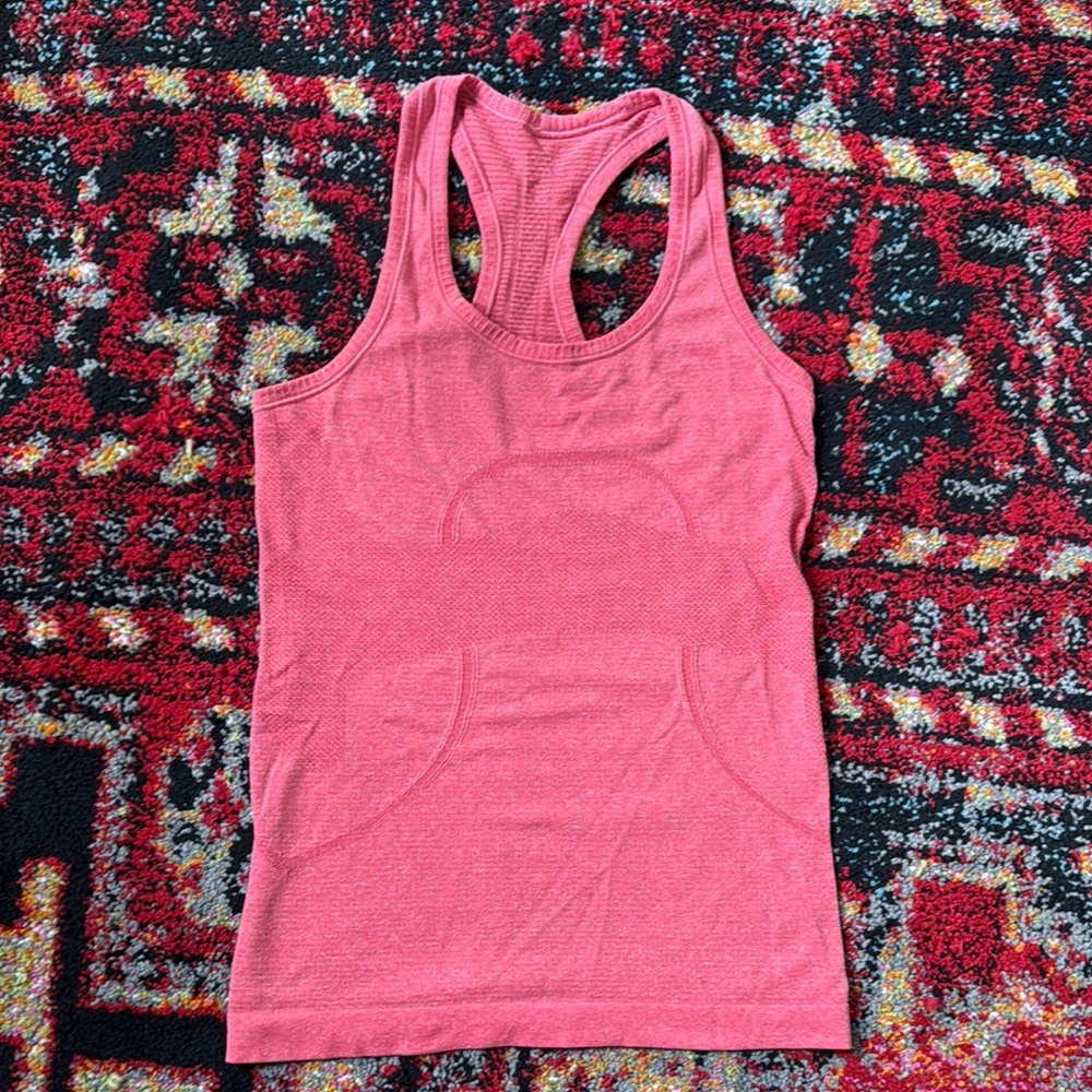 Lululemon Swiftly Run Tank Sz 4 very good condition